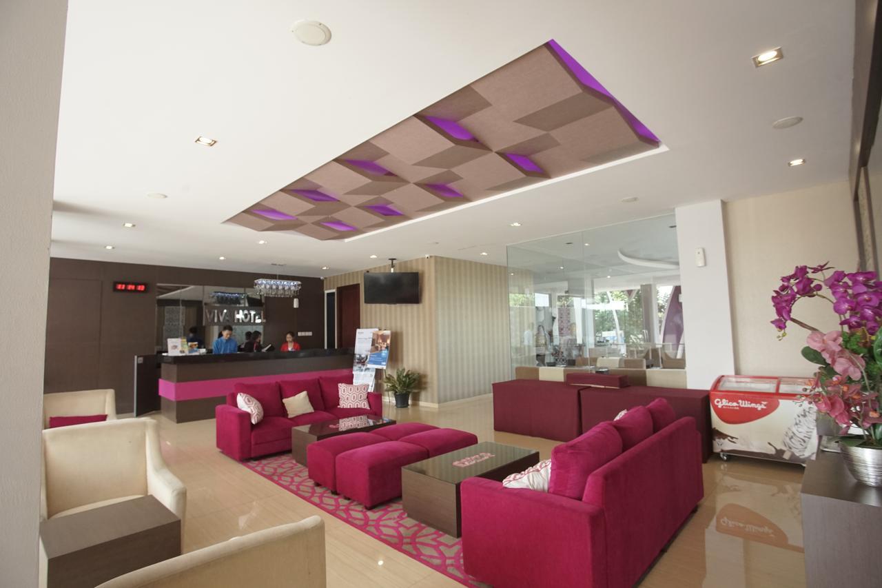 Viva Hotel Kediri, Azana Hotels Collection Кедири Экстерьер фото